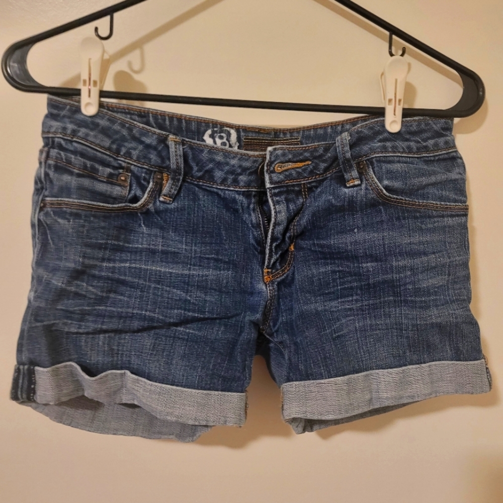 Billabong shorts size 5